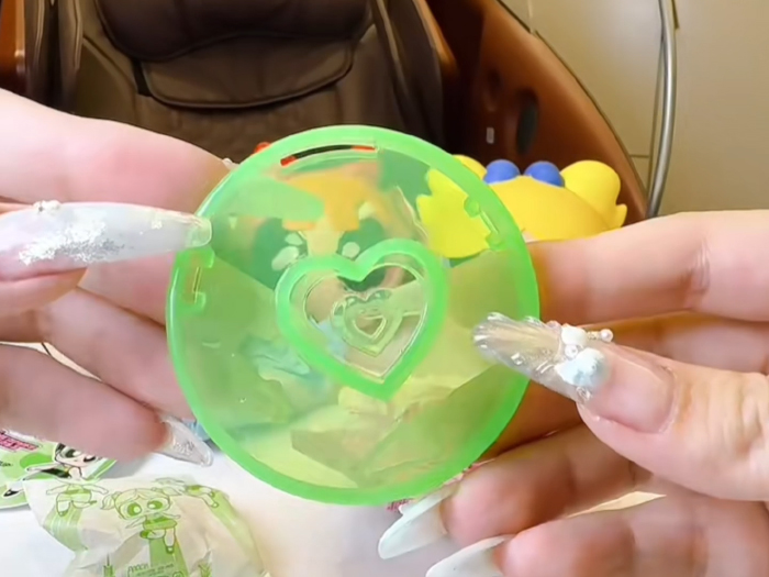 LOL Surprise Loves Powerpuff Girls dolls unboxing images