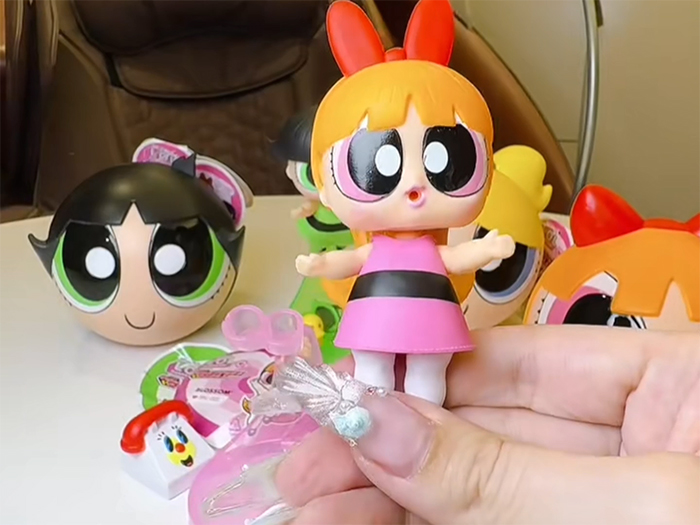 LOL Surprise Loves Powerpuff Girls dolls unboxing images