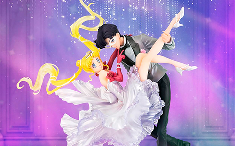 Sailor Moon Usagi and Tuxedo Mask Moonlight Glow Edition figure with new coloring to FiguartsZERO chouette