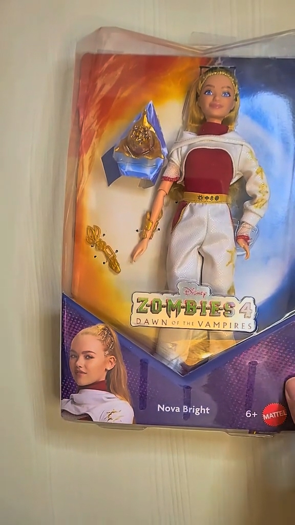 Zombies 4 Dawn Of The Vampires Nova doll