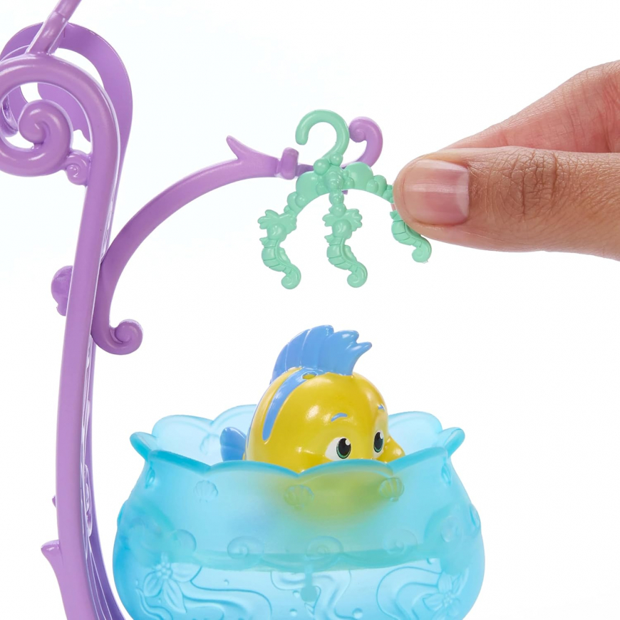 Disney Princess Ariel Bestie Carriage Flounder toy
