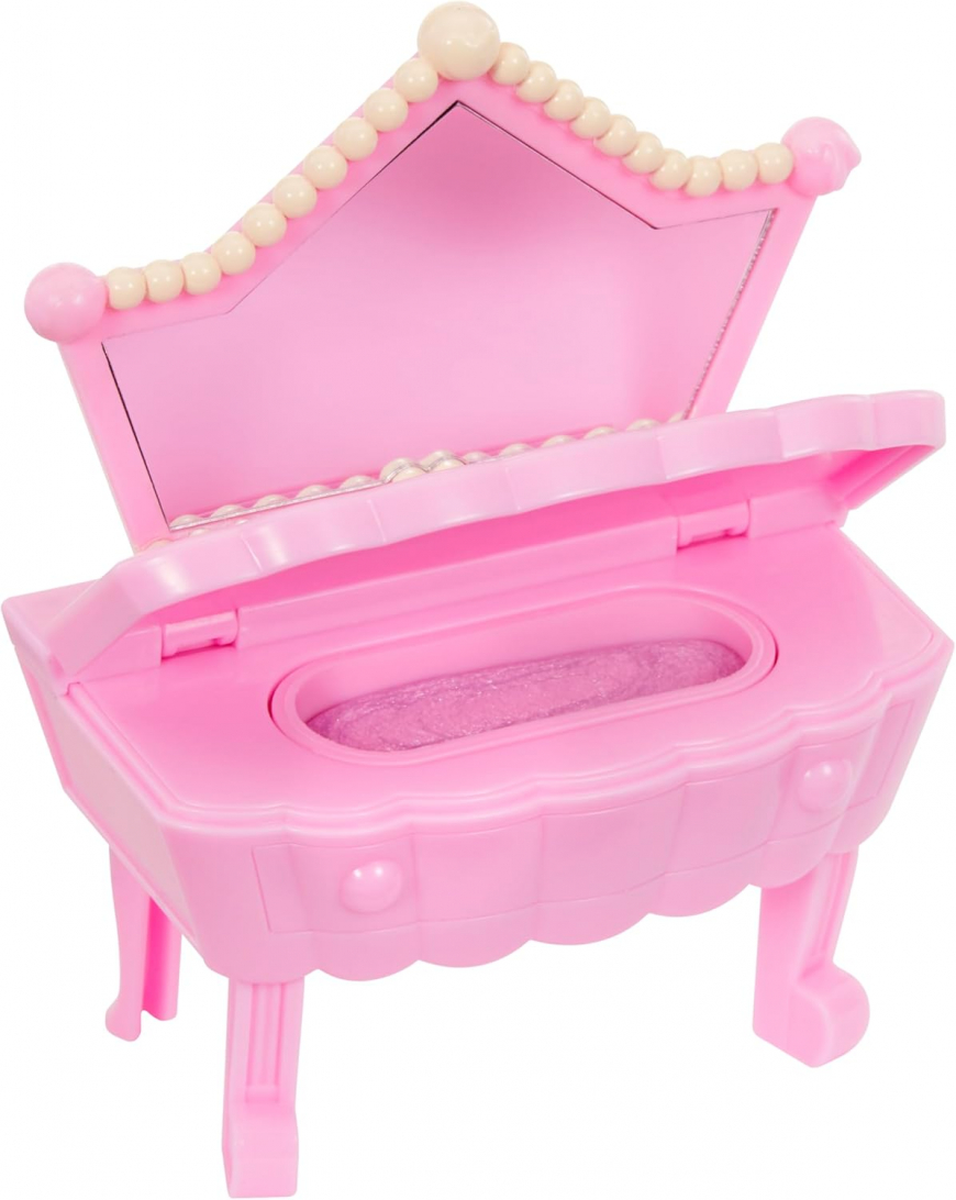Yummiland Beauty Bag Playset + Lip Gloss Doll Cupcake (Callie Birthday Cake)