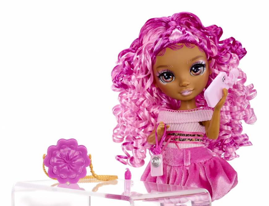 New Rainbow High Sparkle & Shine doll Leilani pink