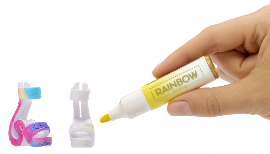 Rainbow High Air Brush & Create Grey Eyes doll
