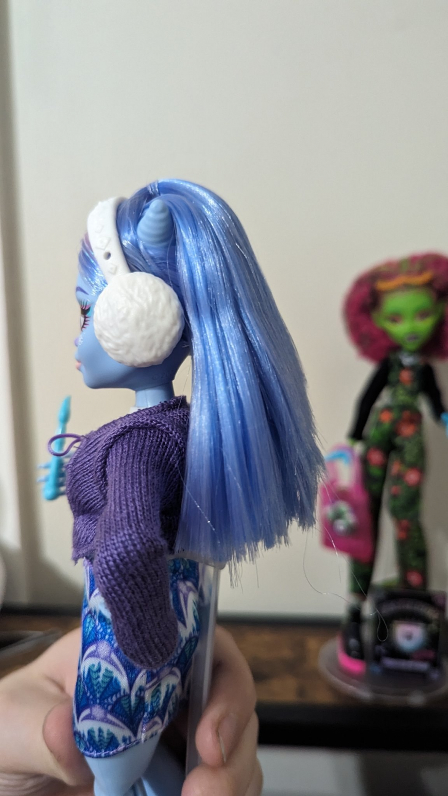 Monster High Fearbook series 2 dolls Abbey irl photos