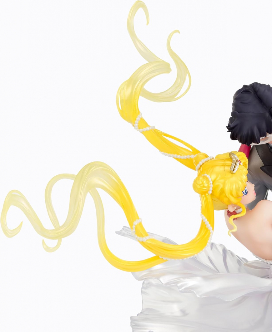 Sailor Moon Usagi and Tuxedo Mask Moonlight Glow Edition figure with new coloring to FiguartsZERO chouette