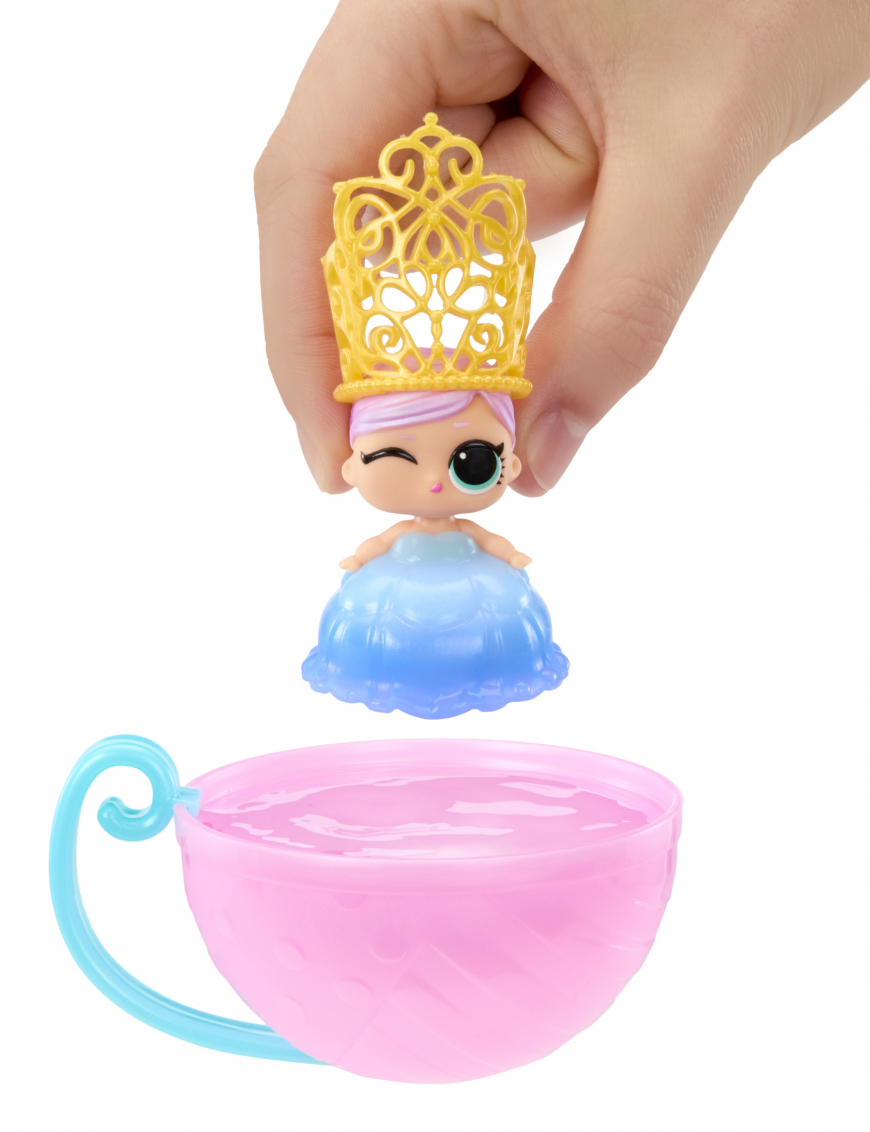 LOL Surprise Princess Baby Sisters dolls