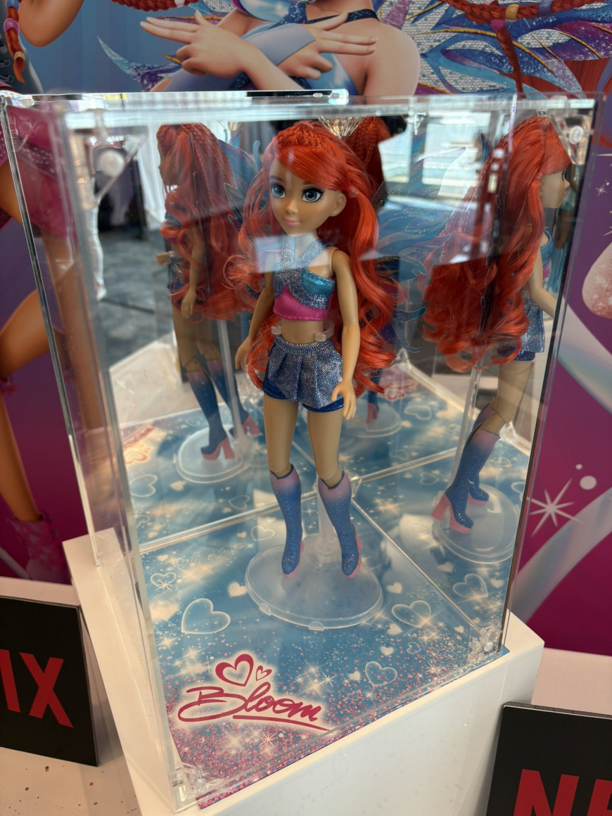 In real life photos of Winx club reboot dolls from Playmates