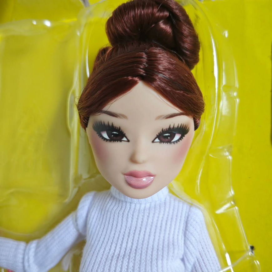 In real life photos of Dress to Impress Lana doll
