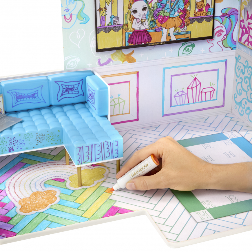 Rainbow High Color and Play House dollhouse