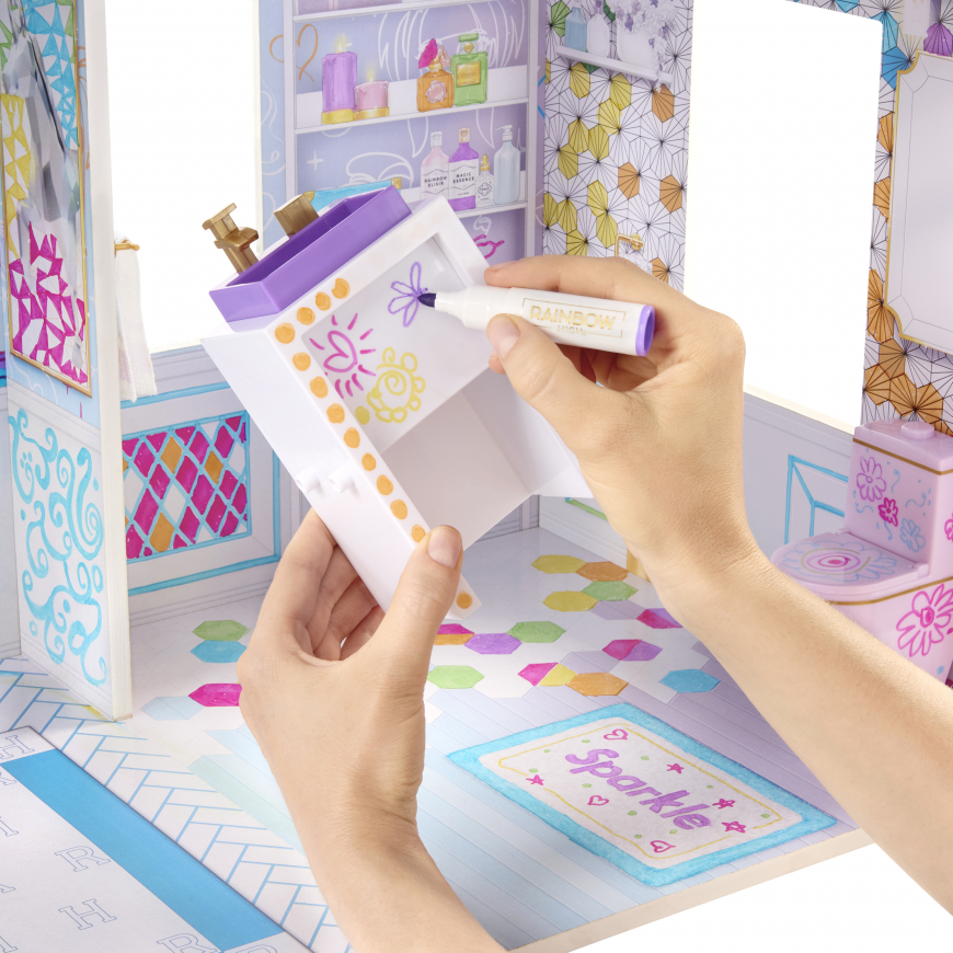 Rainbow High Color and Play House dollhouse
