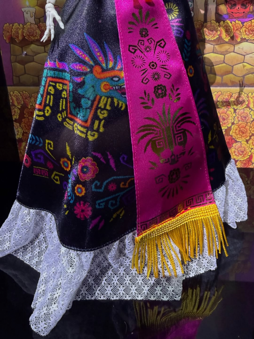 Monster High Howliday Dia De Muertos Skelita Calaveras 2025 doll in real life photos