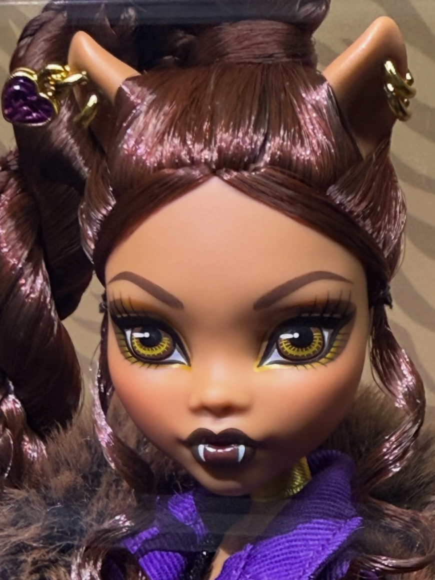 Monster High Skullector House of Wolf Clawdeen Wolf doll