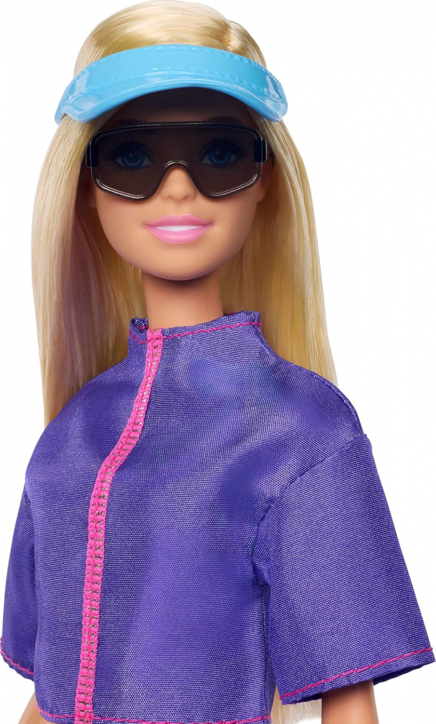 Barbie Travel Doll & Accessories Malibu Dog Walker