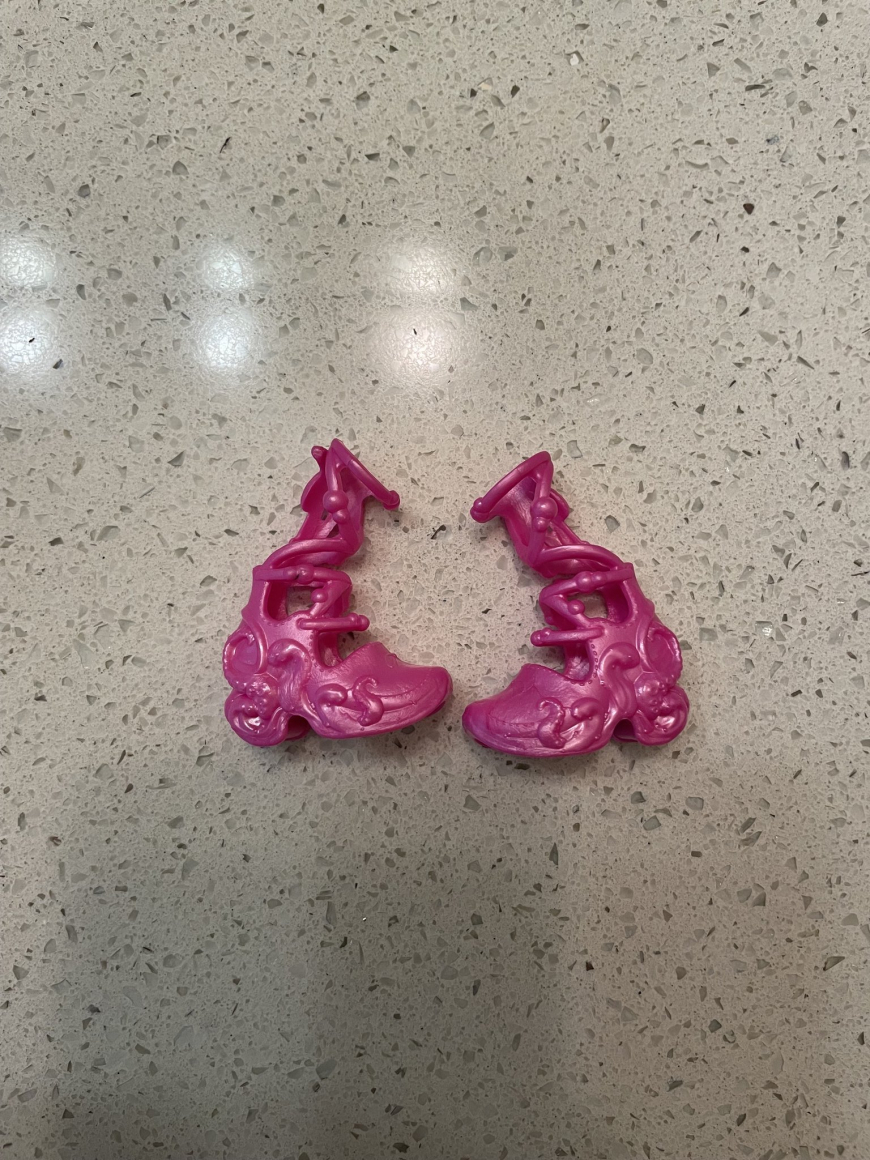 Monster High Buried Secrets 3 Haunted Dance dolls irl life