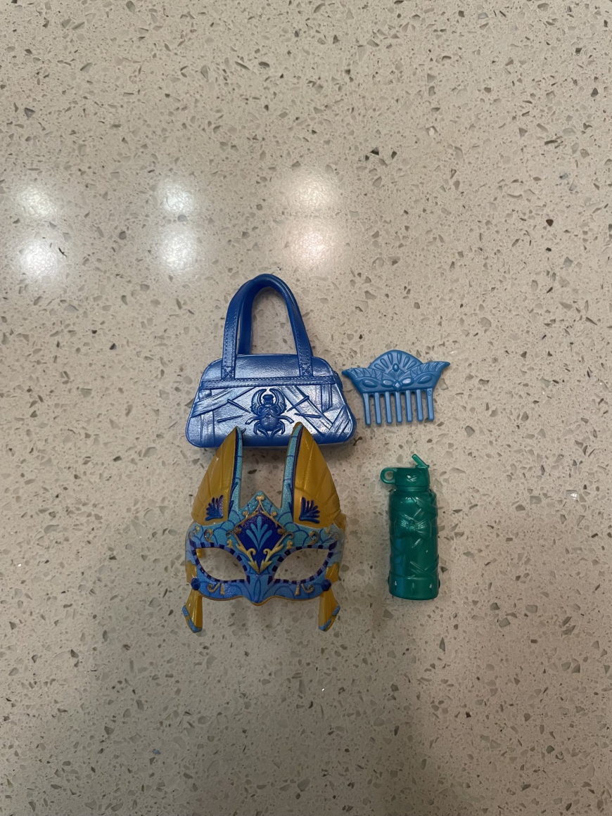Monster High Buried Secrets 3 Haunted Dance dolls irl life