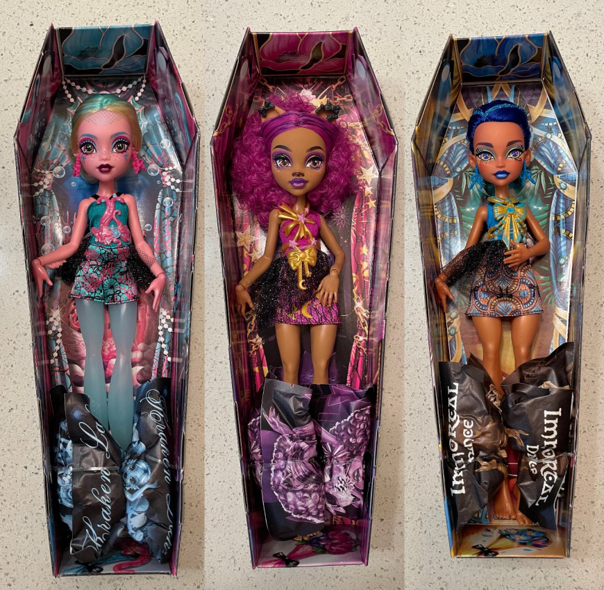 Monster High Buried Secrets 3 Haunted Dance dolls irl life