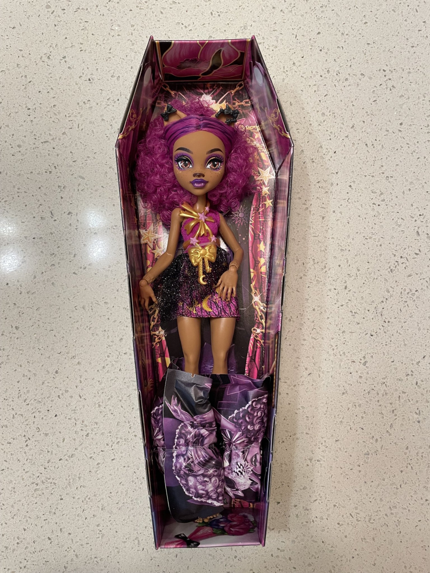 Monster High Buried Secrets 3 Haunted Dance dolls irl life