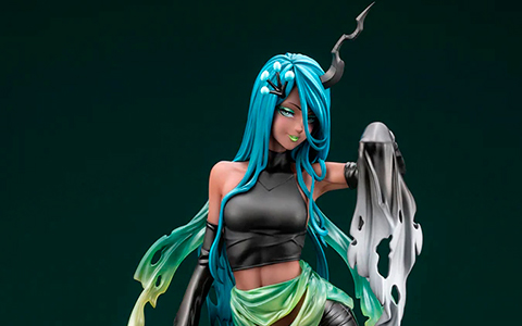 Kotobukiya My Little Pony Bishoujo Series Princess Cadance and Queen Chrysalis figures