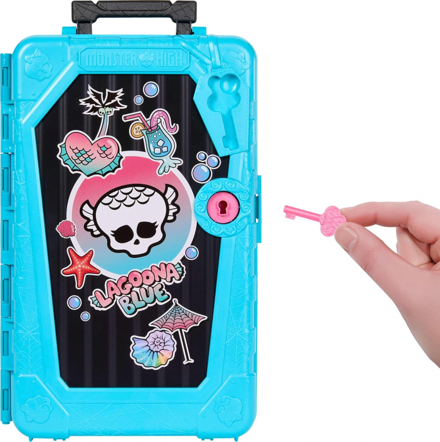Monster High Skulltimate Secrets Destination Gore-Geous Oasis Lagoona Blue doll JDR51