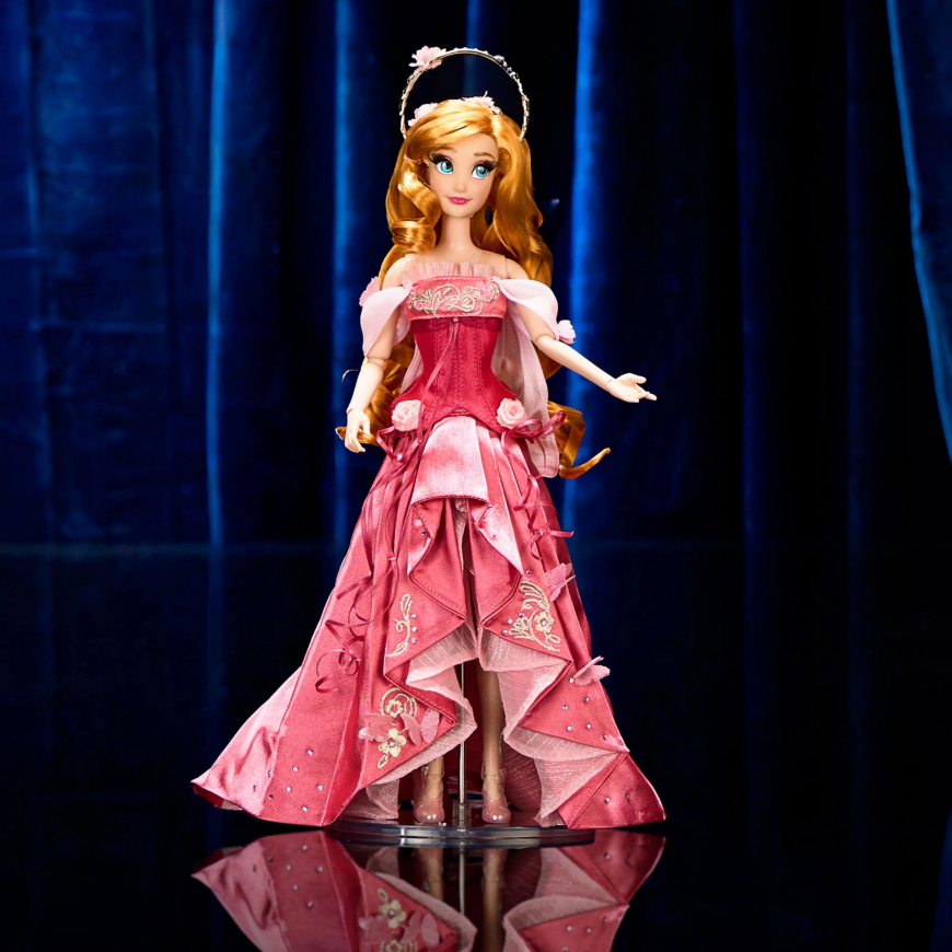 Disney Store Limited Edition Giselle Pink dress doll