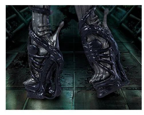 Monster High x Alien Skullector Xenomorph doll