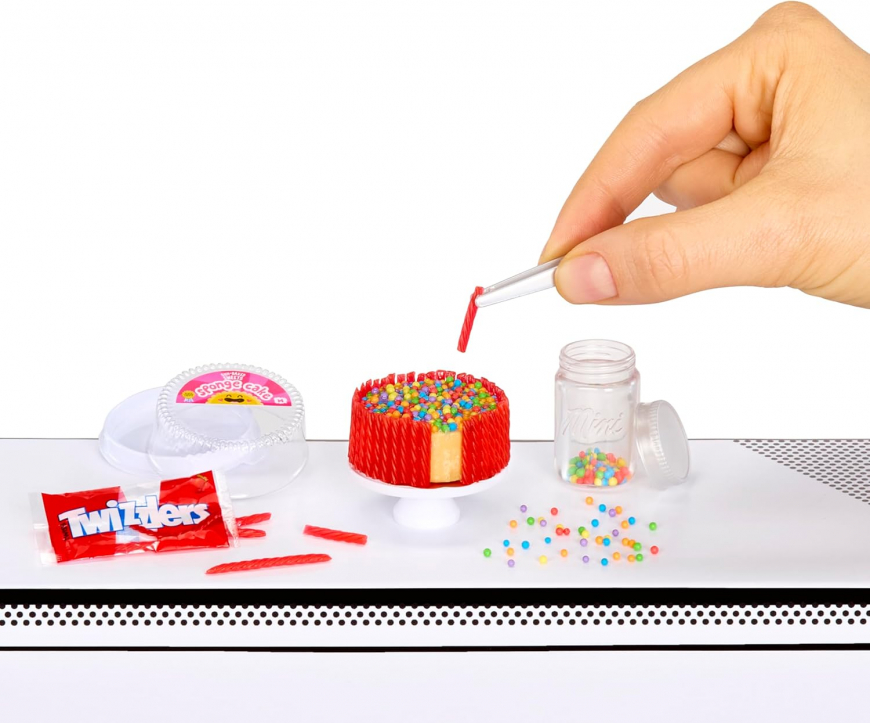 MGA's Miniverse Make It Mini Treats