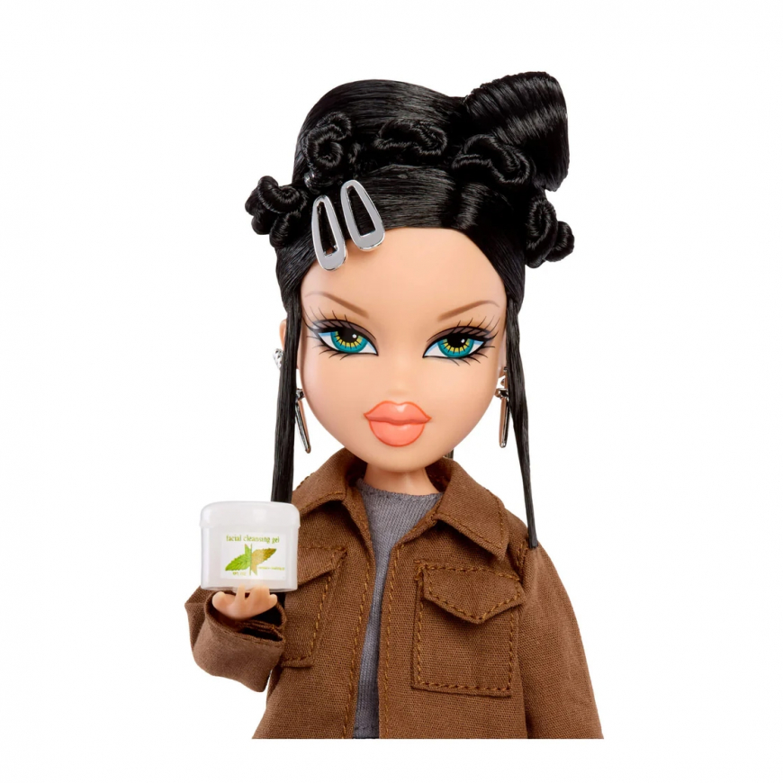 Bratz x Mean Girls Spring Fling Janis doll