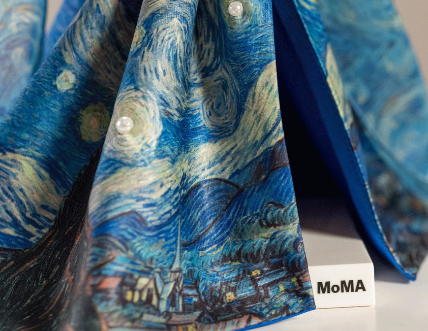 Details Barbie MoMA-Inspired Vincent van Gogh doll