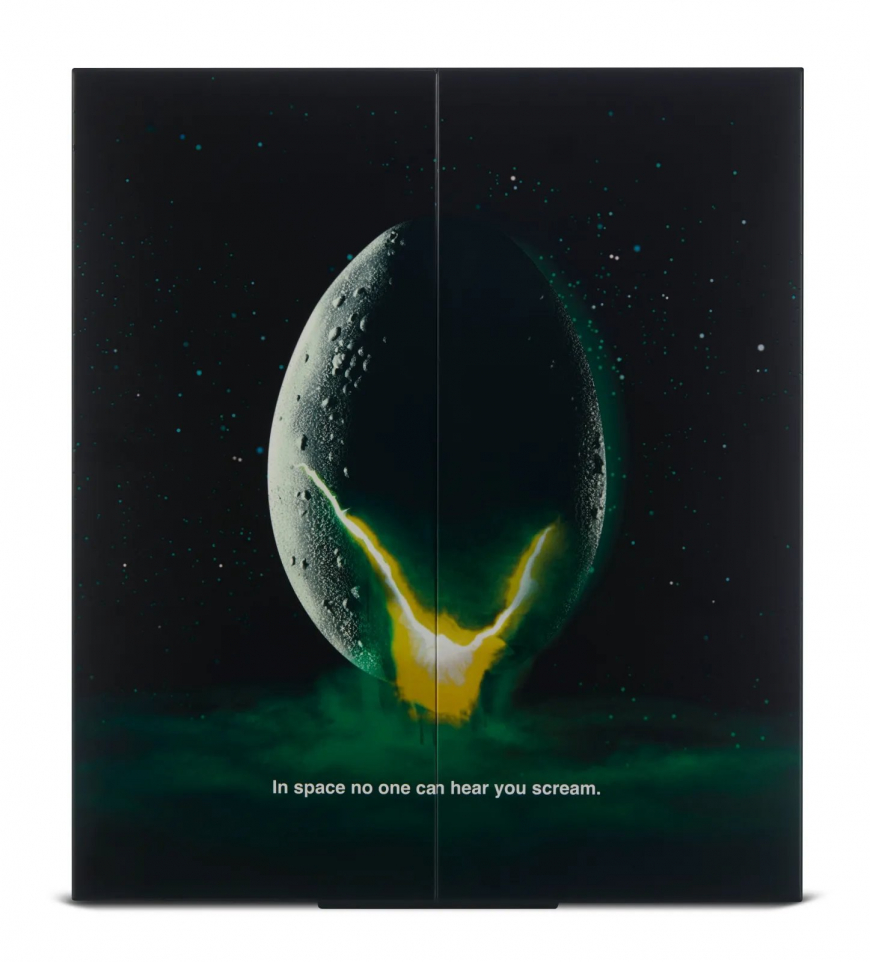 Monster High Skullector Alien doll box