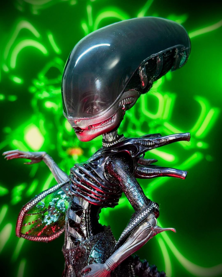 Monster High x Alien Skullector Xenomorph doll in real life photos