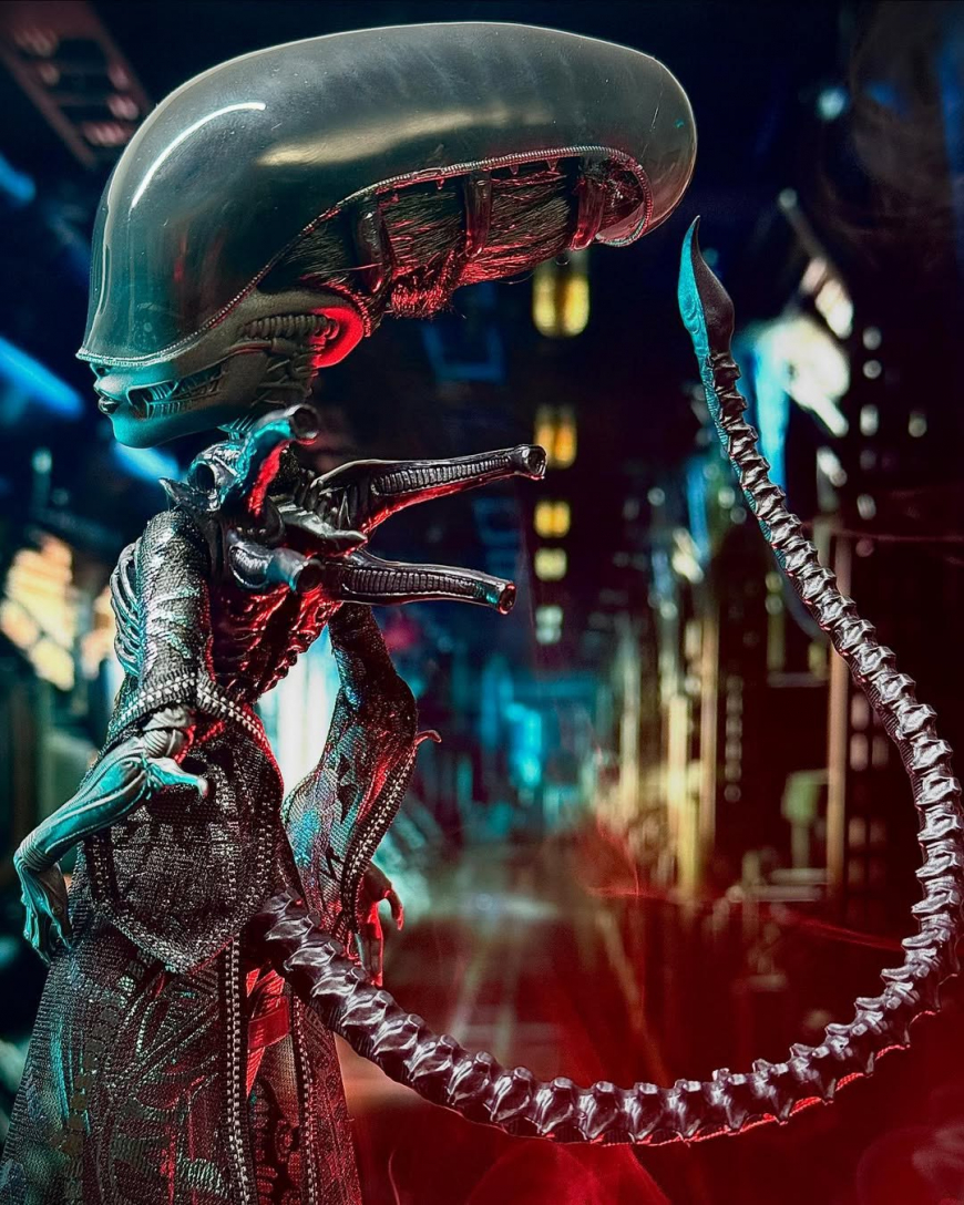 Monster High x Alien Skullector Xenomorph doll in real life photos
