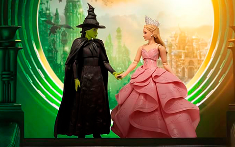 TAMASHII NATIONS Wicked Glinda and Elphaba figures