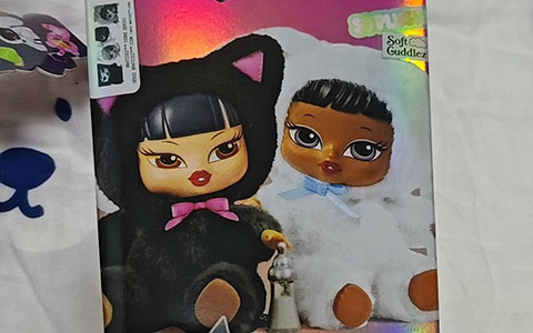 Bratziez Iconz Seriez Soft Guddlez dolls
