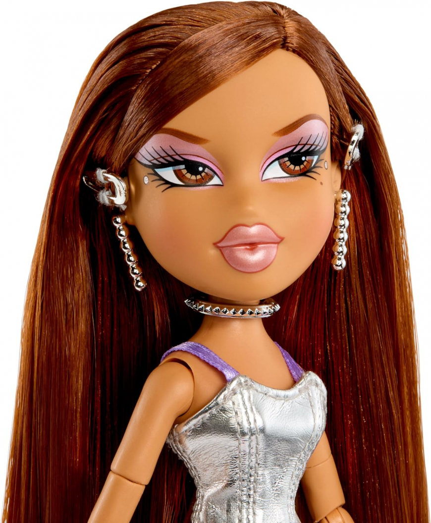 Bratz Charmz Yasmin doll