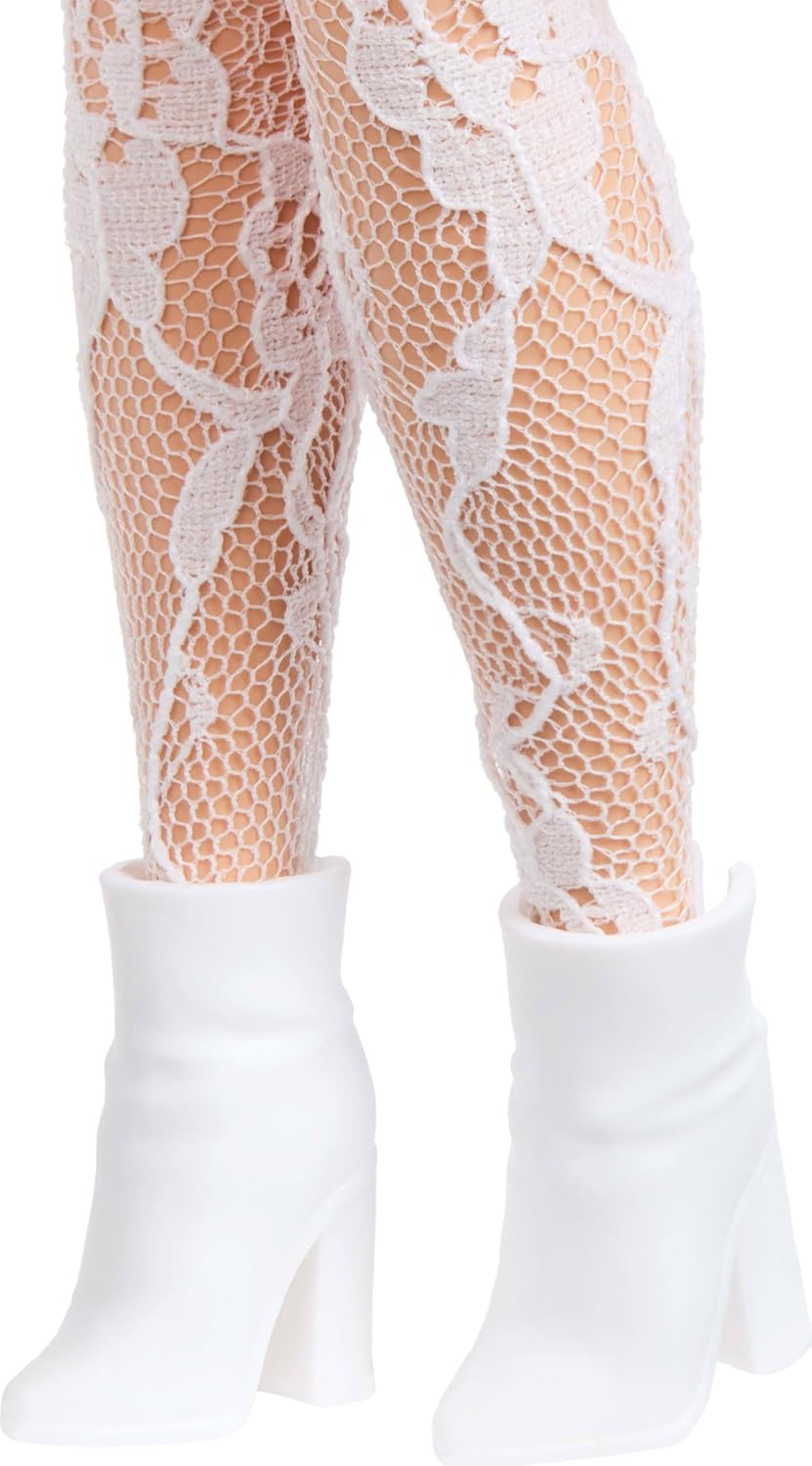 Barbie Dream Besties core refresh Malibu doll