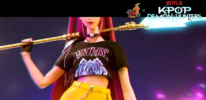 KPop Demon Hunters Huntrix Hot Toys Mira figure