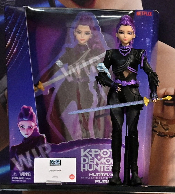 KPop Demon Hunters Deluxe Rumi fashion doll in black latex bathhouse battle outfit prototype