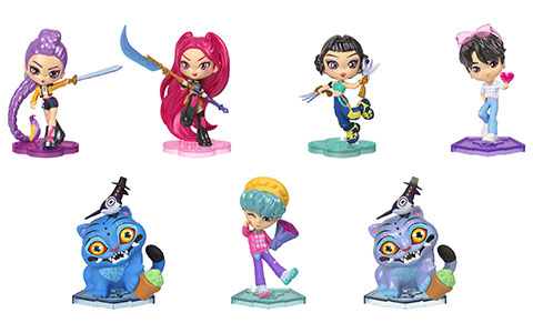 KPop Demon Hunters For the Fans packs with random figures