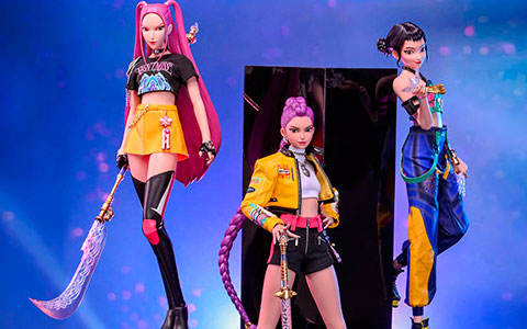 KPop Demon Hunters 1/6  Huntrix figures from Hot Toys