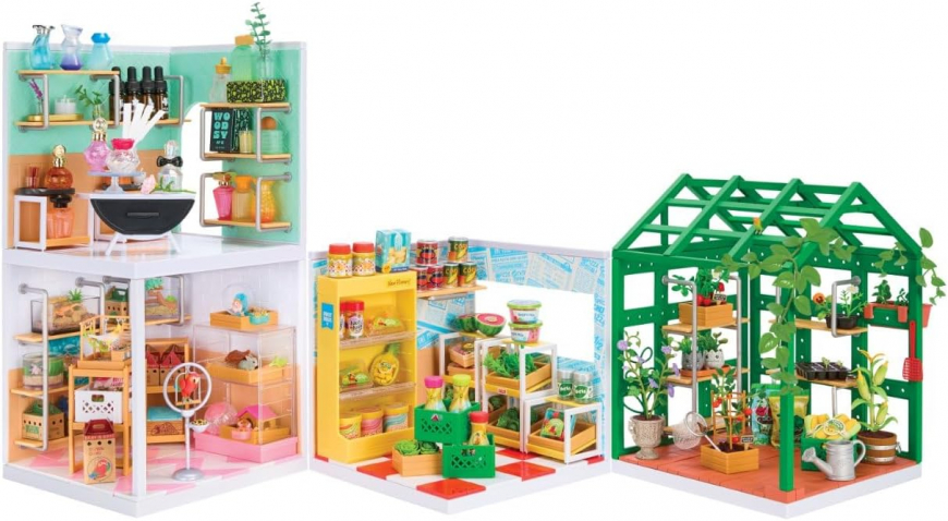 MGA’s Miniverse Make It Mini Spaces Greenhouse