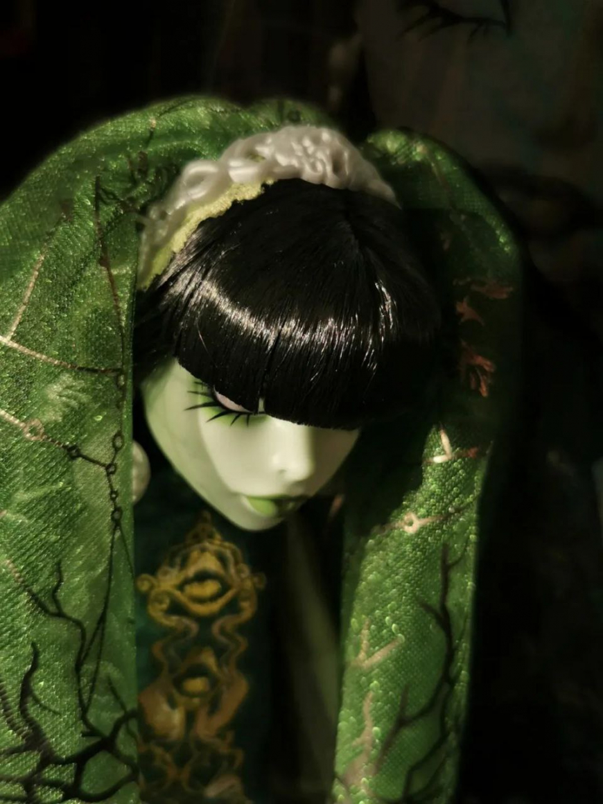 Monster High Skullector Scarah Screams doll in real life photos