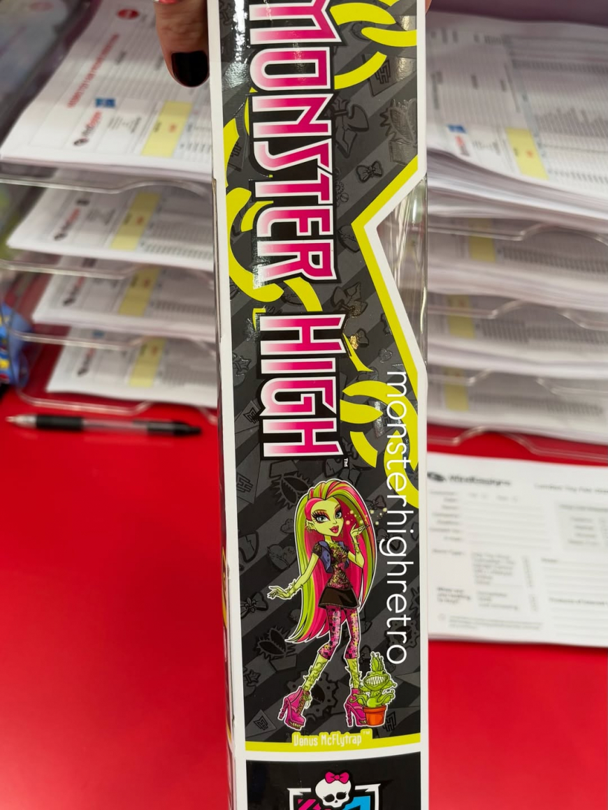 Monster High Boo-riginal Creeproduction Venus McFLytrap doll first look irl photos
