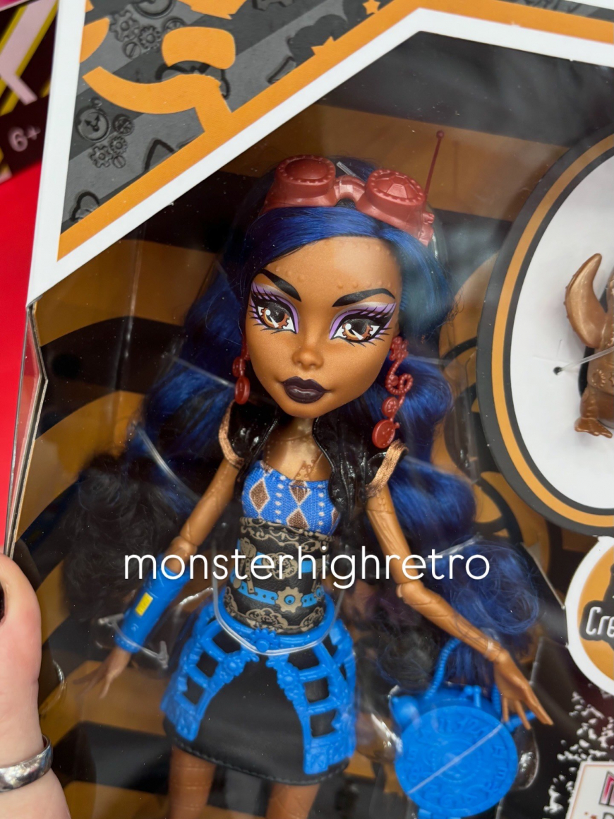 Monster High Boo-riginal Creeproduction Robecca Steam doll first look irl photos