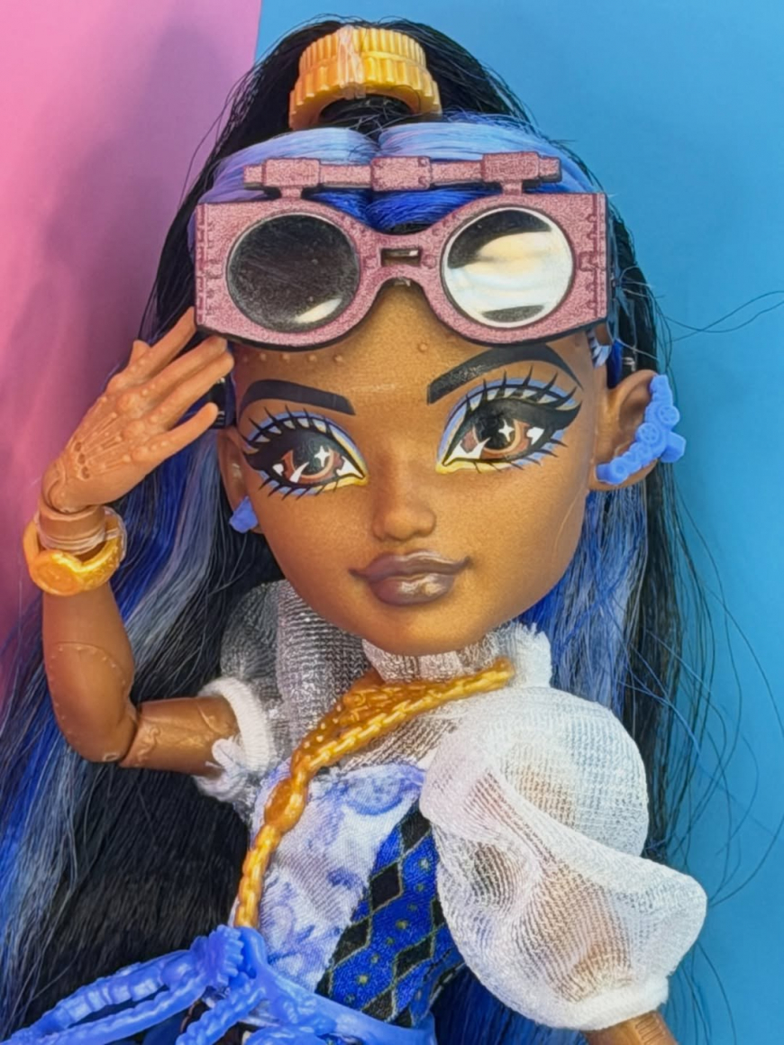 Monster High Robecca Steam G3 doll irl photos