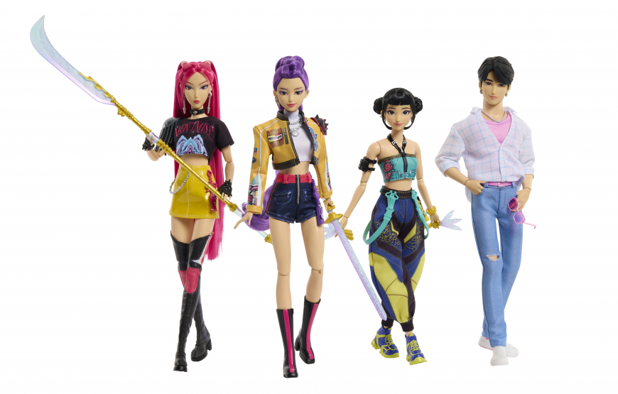 KPop Demon Hunters Huntrix Rumi, Mira, Zoey Ramyeon and Jinu fashion dolls from Mattel