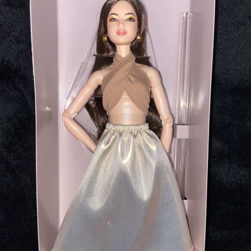 Barbie Signature Barbie Basics 06 doll 2026 JJX25 in real life photos