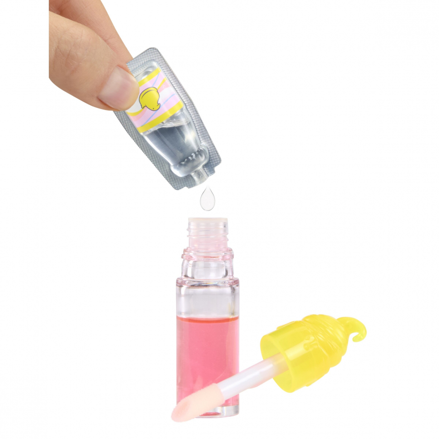 Yummiland x PEEPS Lip Gloss Molly Mallows doll
