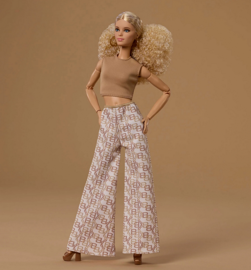 Barbie Signature Barbie Basics Model 07 doll