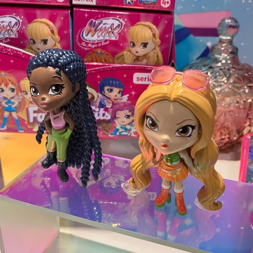 Winx Club Fashion Fit blind box figures